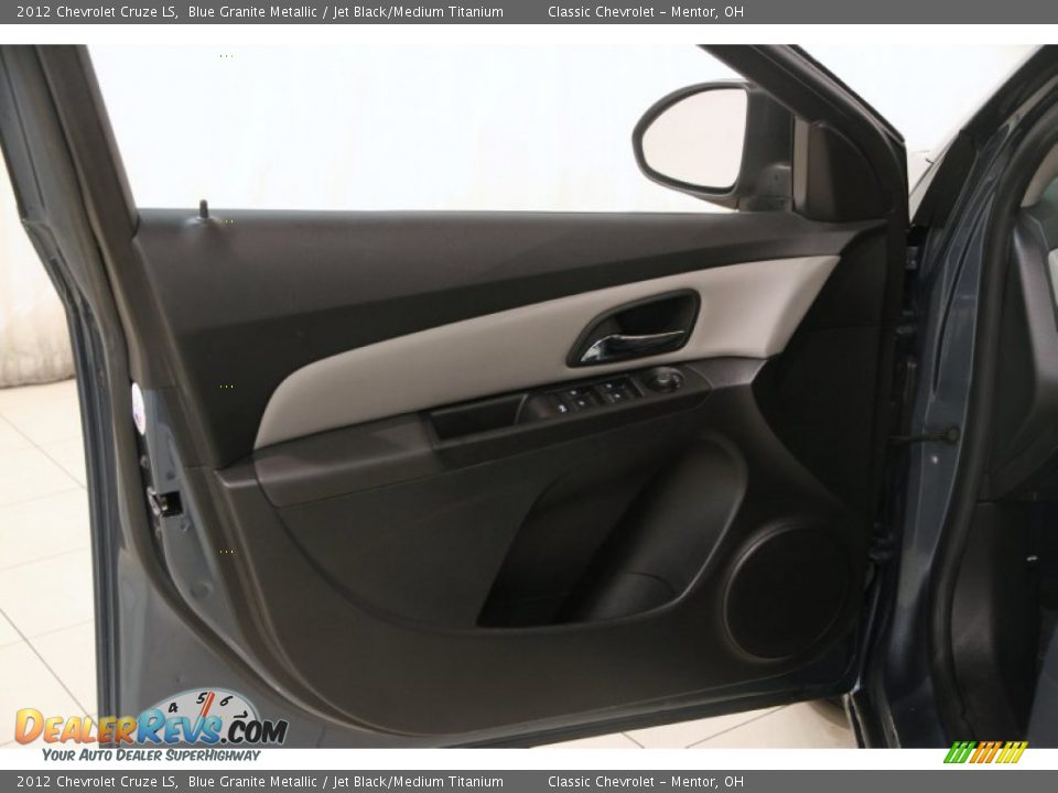Door Panel of 2012 Chevrolet Cruze LS Photo #4