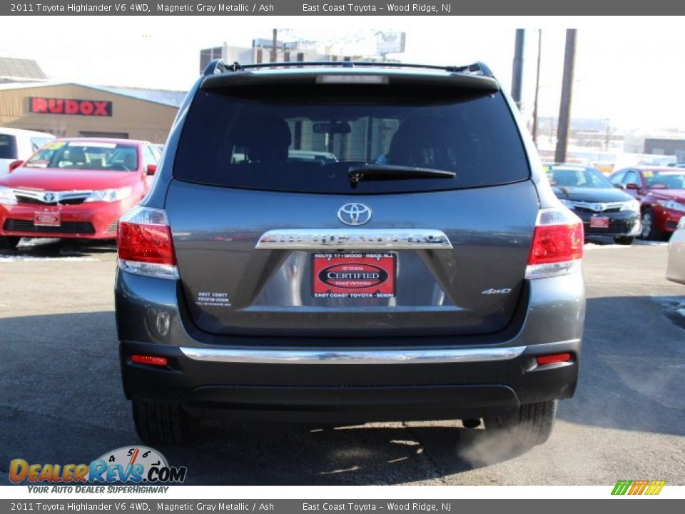 2011 Toyota Highlander V6 4WD Magnetic Gray Metallic / Ash Photo #5