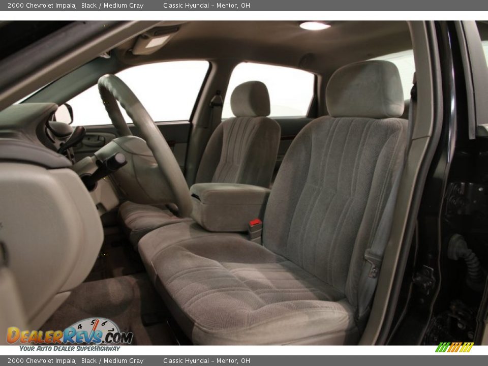 Front Seat of 2000 Chevrolet Impala  Photo #5