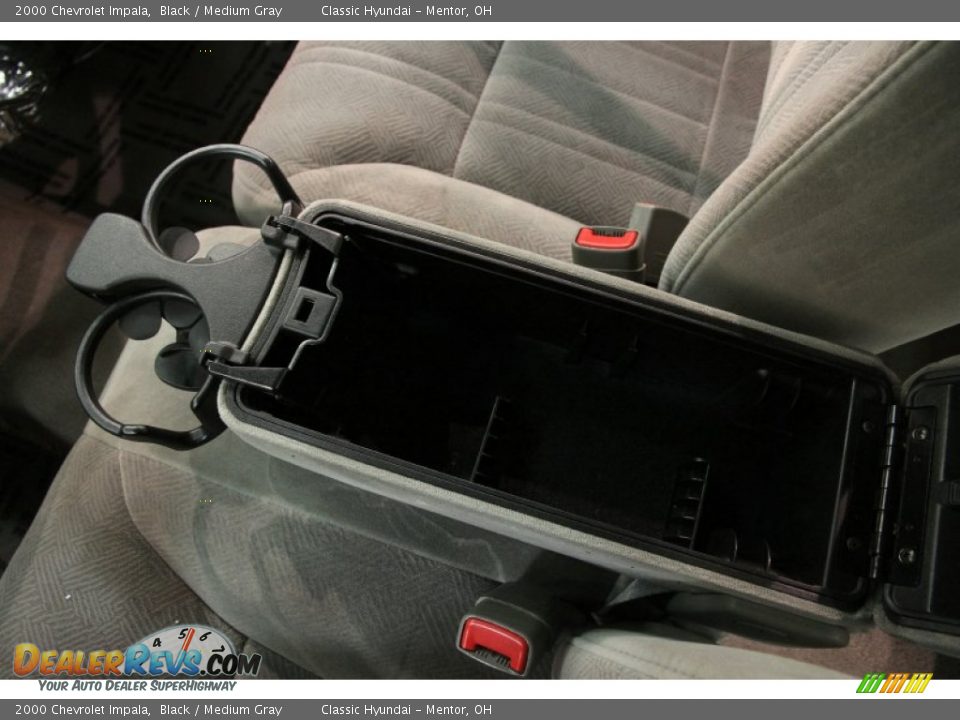 2000 Chevrolet Impala Black / Medium Gray Photo #10