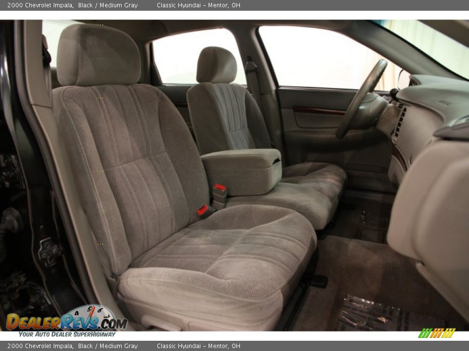 Front Seat of 2000 Chevrolet Impala  Photo #11