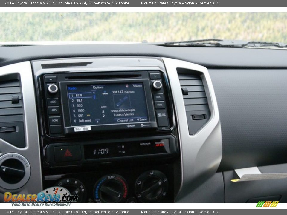 2014 Toyota Tacoma V6 TRD Double Cab 4x4 Super White / Graphite Photo #6