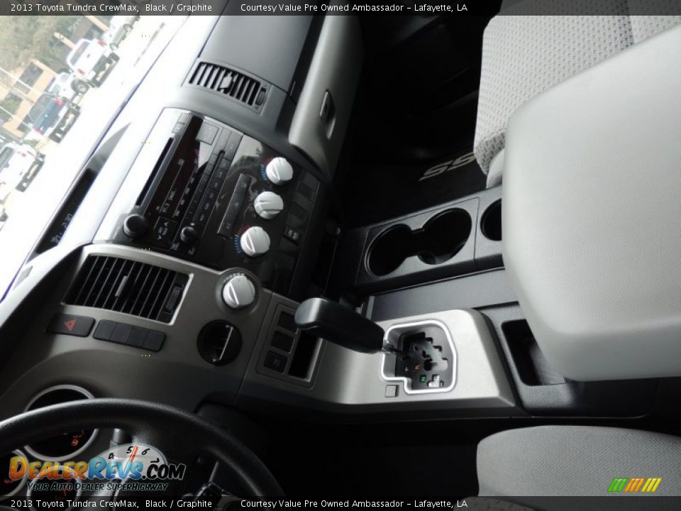 2013 Toyota Tundra CrewMax Black / Graphite Photo #20