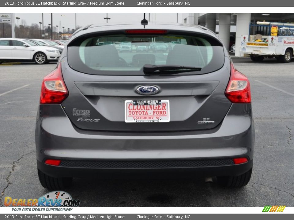 2013 Ford Focus SE Hatchback Sterling Gray / Medium Light Stone Photo #5