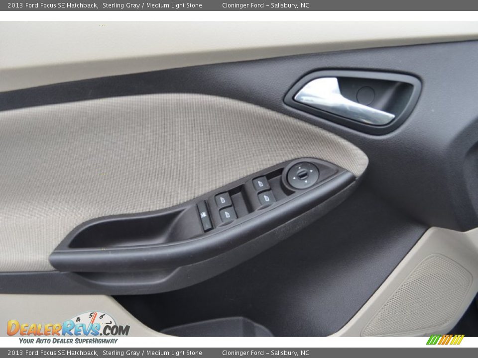 2013 Ford Focus SE Hatchback Sterling Gray / Medium Light Stone Photo #8