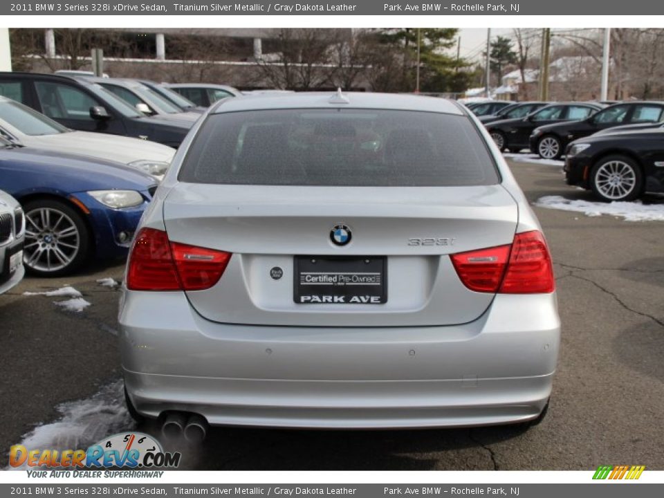 2011 BMW 3 Series 328i xDrive Sedan Titanium Silver Metallic / Gray Dakota Leather Photo #4