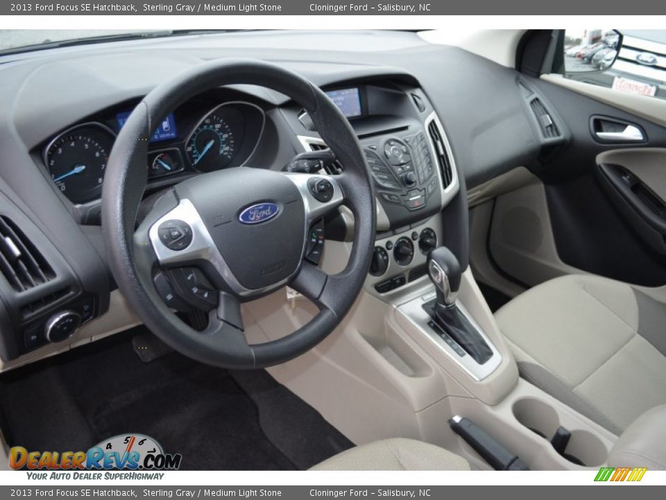2013 Ford Focus SE Hatchback Sterling Gray / Medium Light Stone Photo #10
