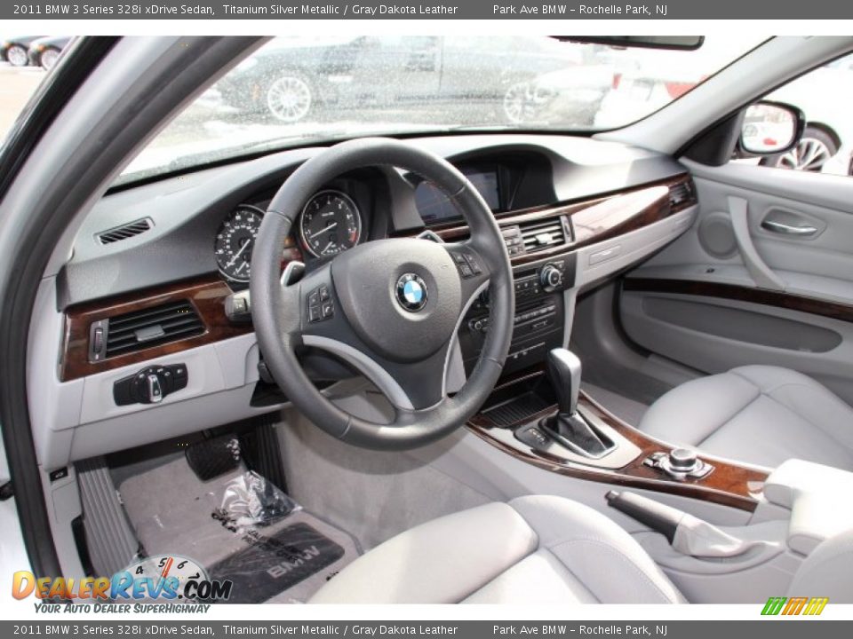 2011 BMW 3 Series 328i xDrive Sedan Titanium Silver Metallic / Gray Dakota Leather Photo #9
