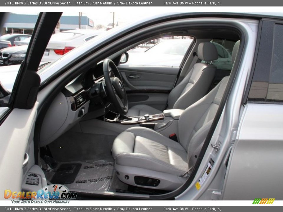 2011 BMW 3 Series 328i xDrive Sedan Titanium Silver Metallic / Gray Dakota Leather Photo #10