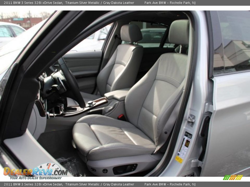 2011 BMW 3 Series 328i xDrive Sedan Titanium Silver Metallic / Gray Dakota Leather Photo #11