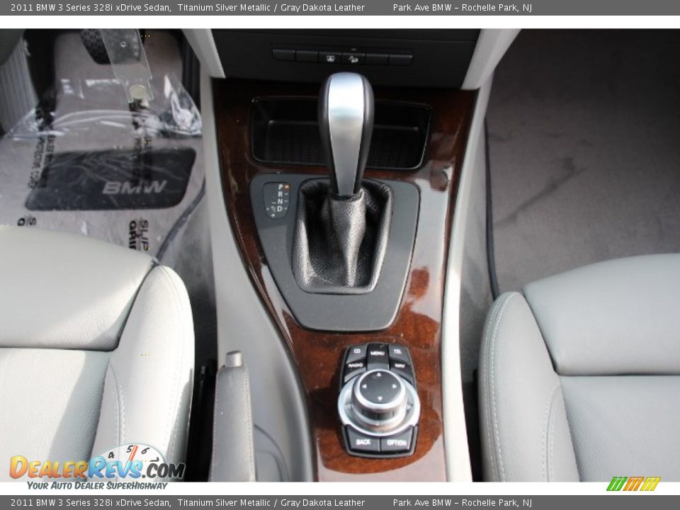 2011 BMW 3 Series 328i xDrive Sedan Titanium Silver Metallic / Gray Dakota Leather Photo #14