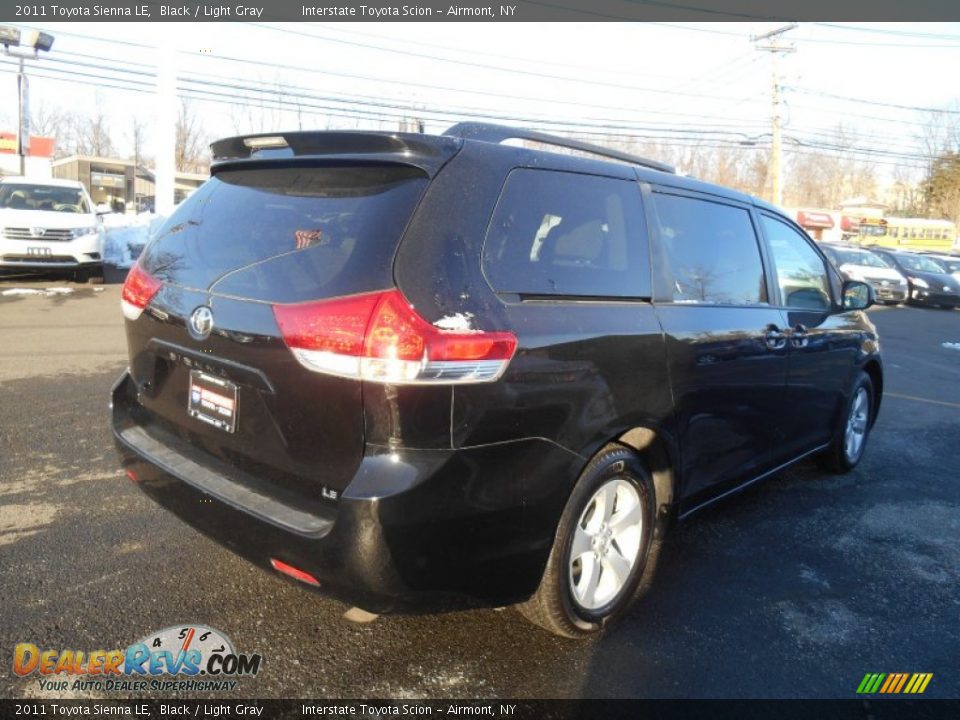 2011 Toyota Sienna LE Black / Light Gray Photo #4