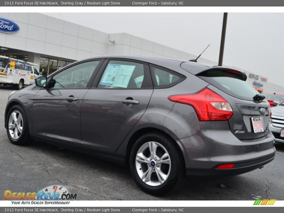 2013 Ford Focus SE Hatchback Sterling Gray / Medium Light Stone Photo #27