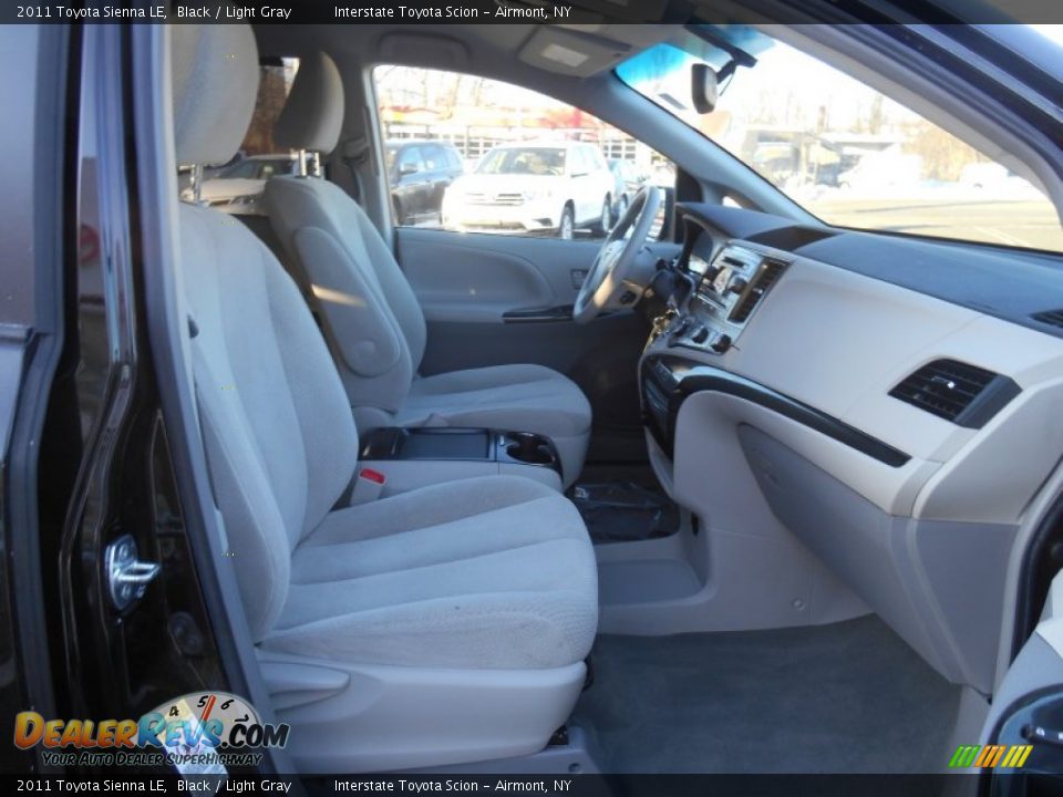 2011 Toyota Sienna LE Black / Light Gray Photo #21
