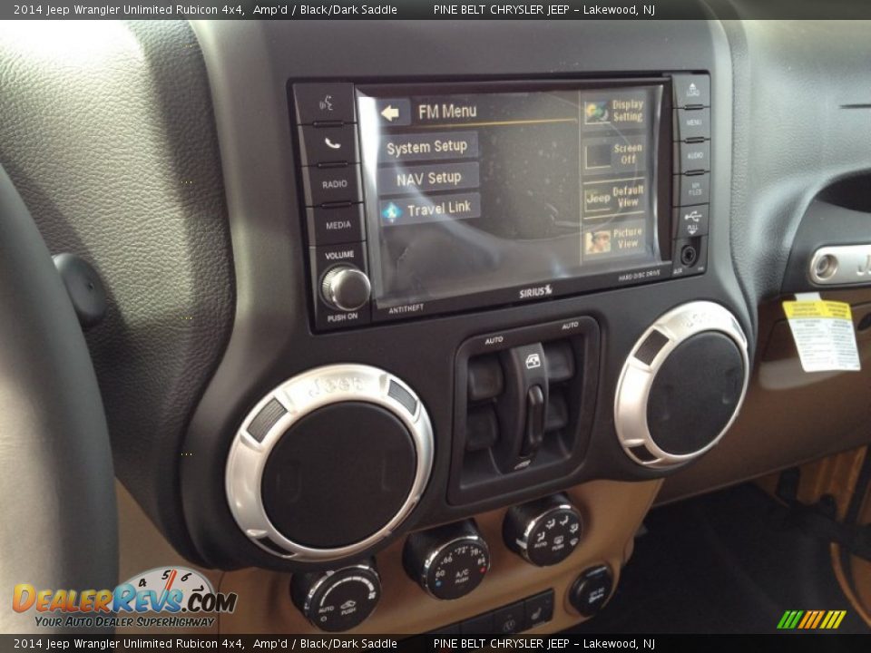 Controls of 2014 Jeep Wrangler Unlimited Rubicon 4x4 Photo #10