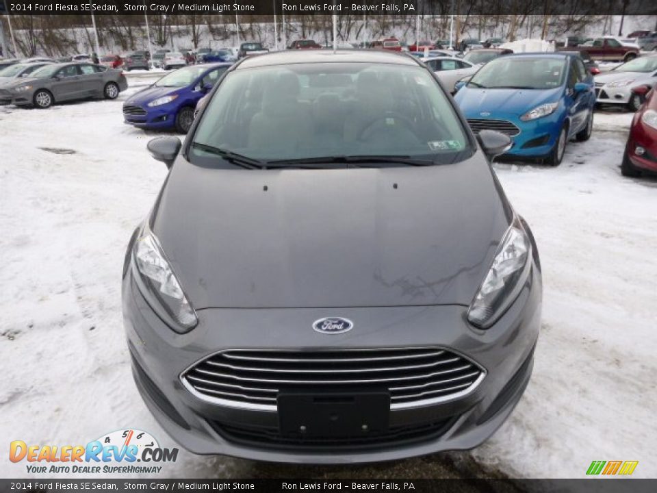 2014 Ford Fiesta SE Sedan Storm Gray / Medium Light Stone Photo #3