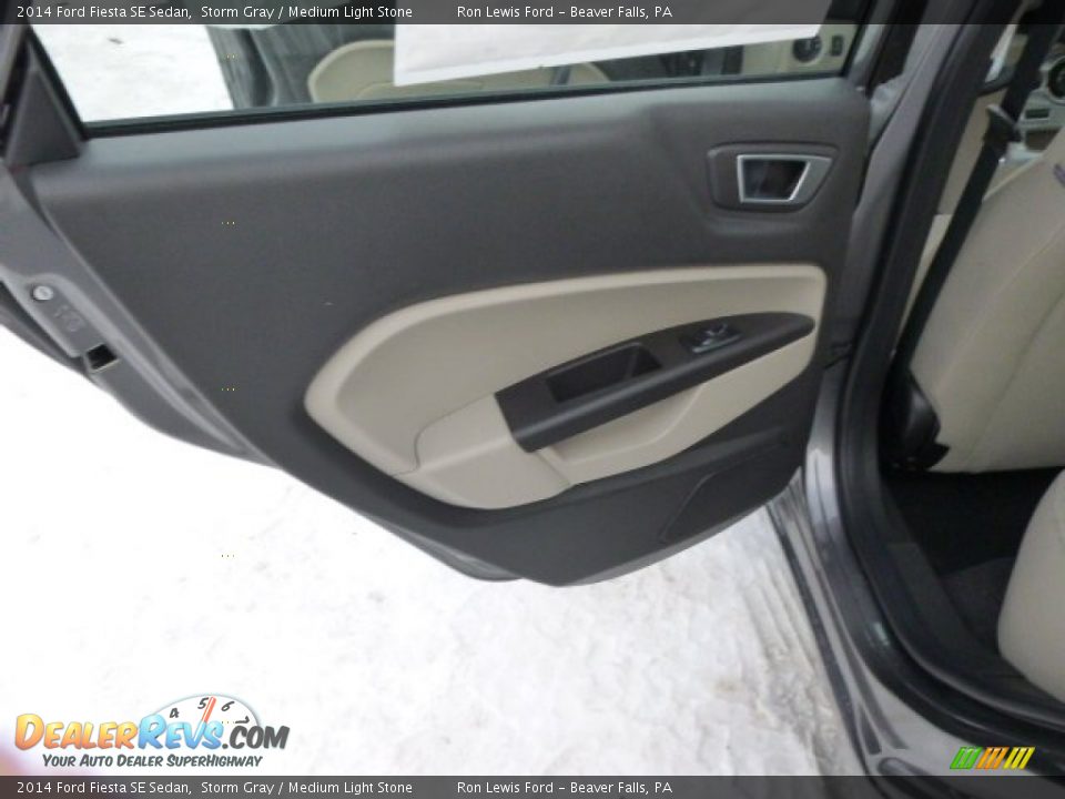 2014 Ford Fiesta SE Sedan Storm Gray / Medium Light Stone Photo #13