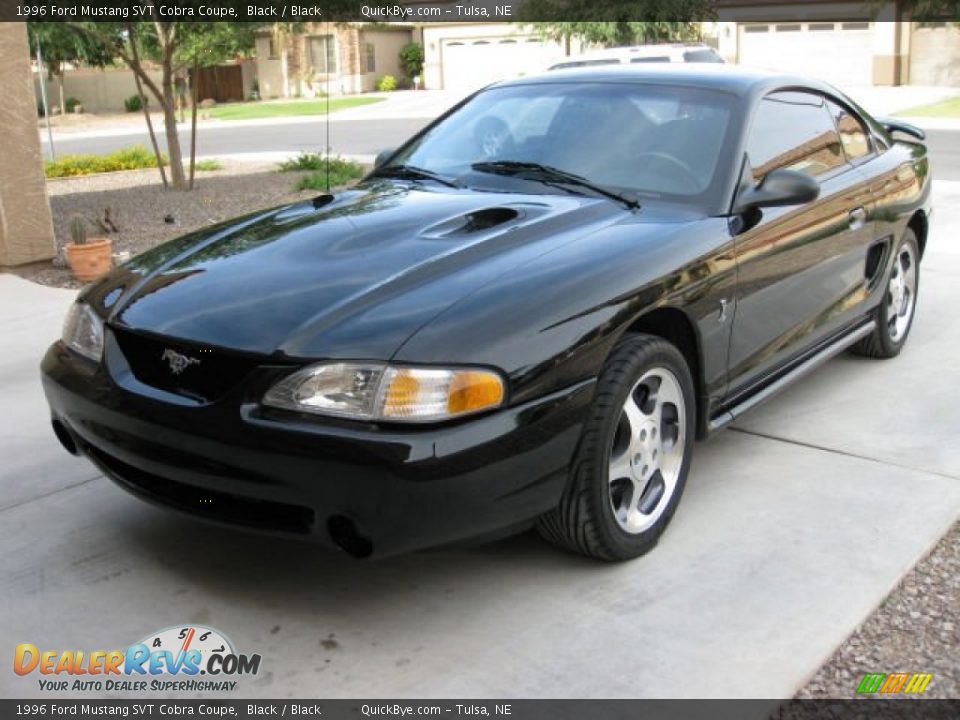 Front 3/4 View of 1996 Ford Mustang SVT Cobra Coupe Photo #2