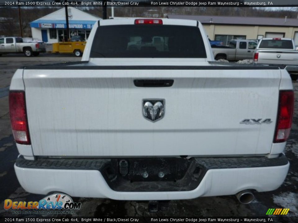 2014 Ram 1500 Express Crew Cab 4x4 Bright White / Black/Diesel Gray Photo #4