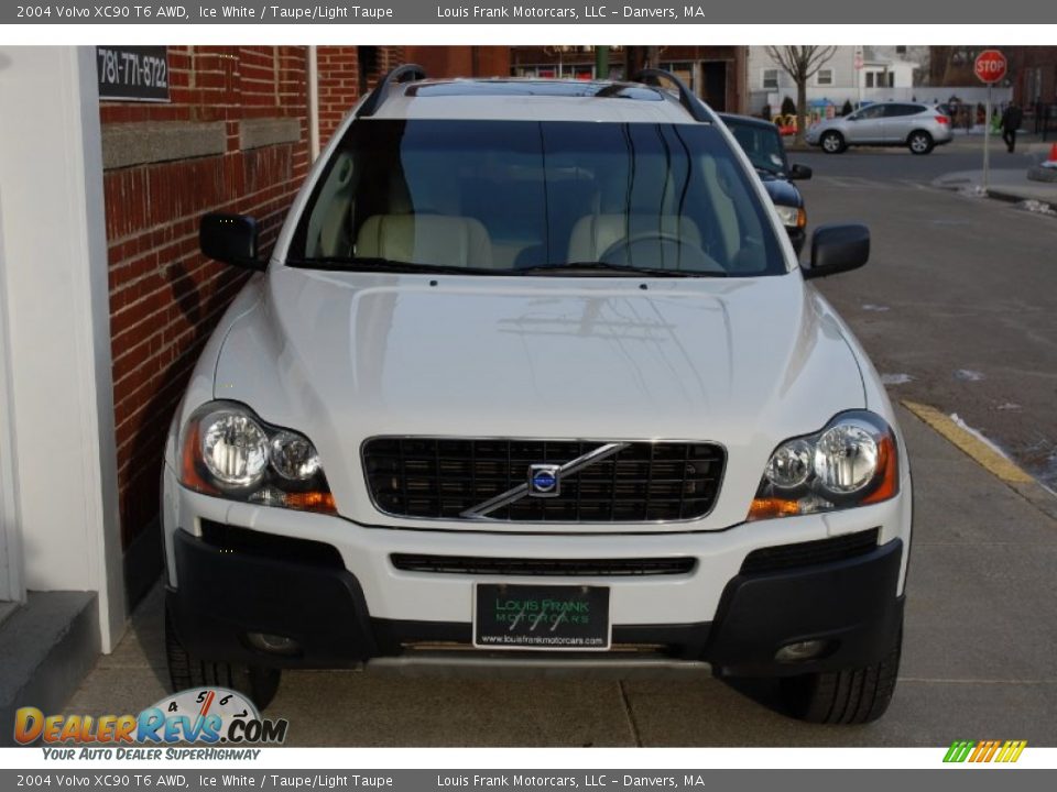 2004 Volvo XC90 T6 AWD Ice White / Taupe/Light Taupe Photo #7