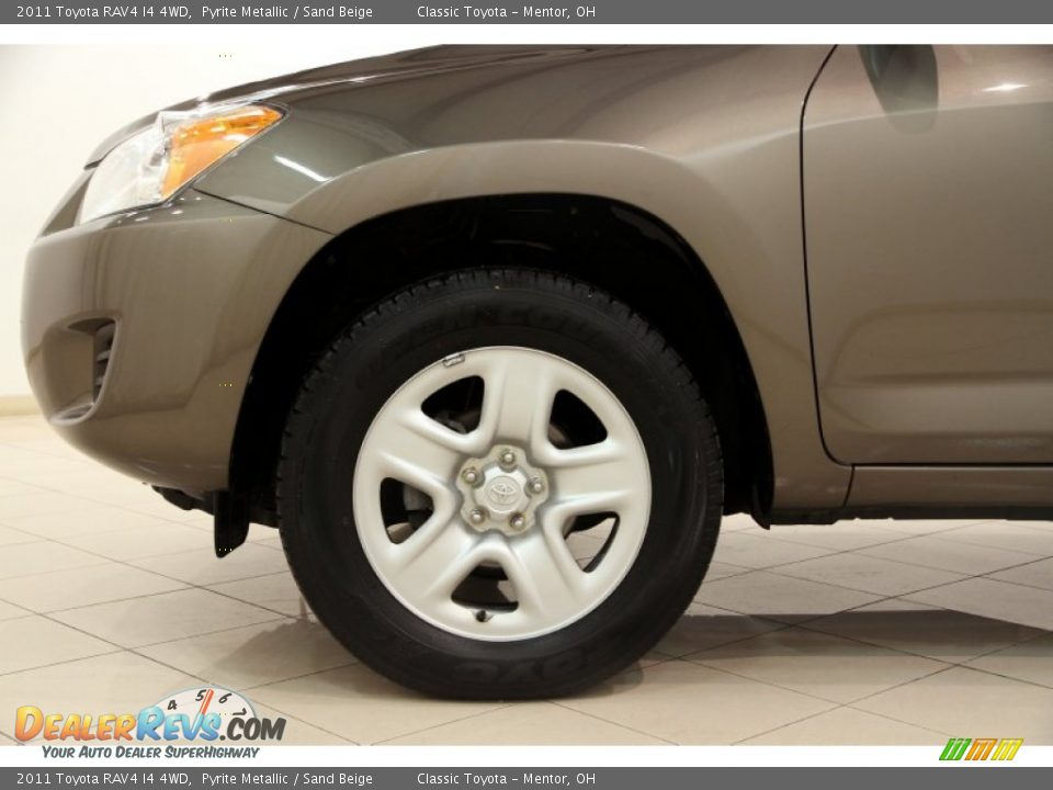 2011 Toyota RAV4 I4 4WD Pyrite Metallic / Sand Beige Photo #18
