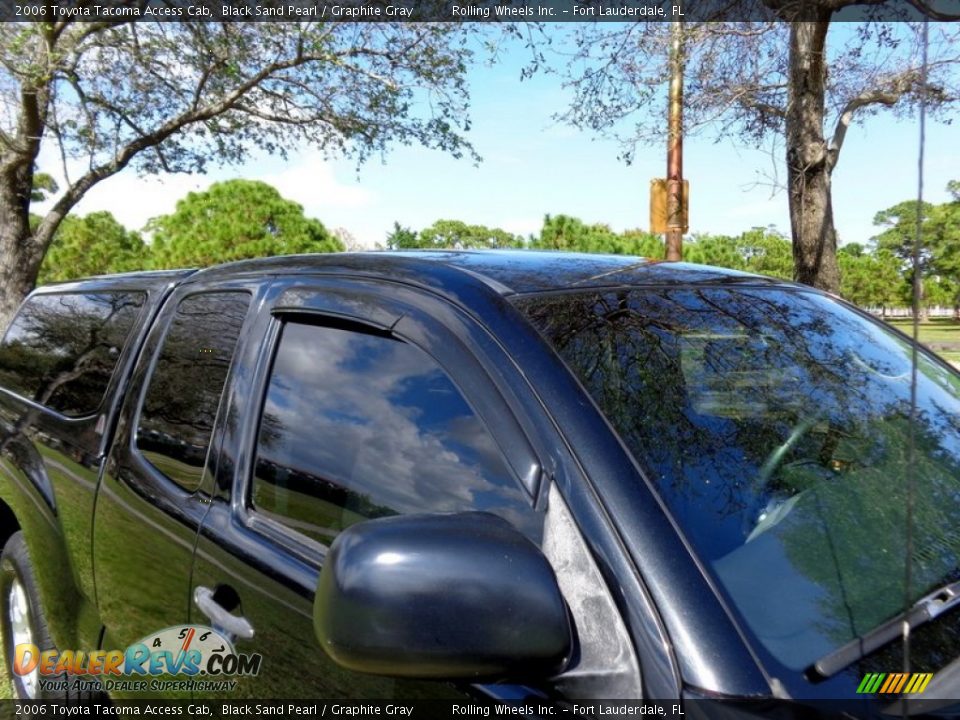 2006 Toyota Tacoma Access Cab Black Sand Pearl / Graphite Gray Photo #17