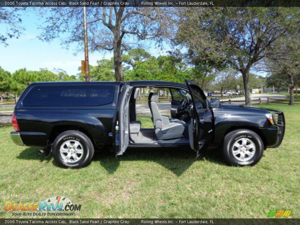 2006 Toyota Tacoma Access Cab Black Sand Pearl / Graphite Gray Photo #22