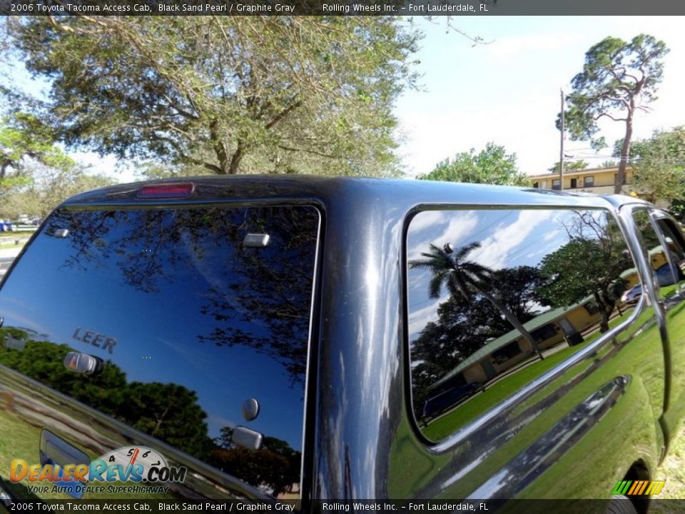 2006 Toyota Tacoma Access Cab Black Sand Pearl / Graphite Gray Photo #24