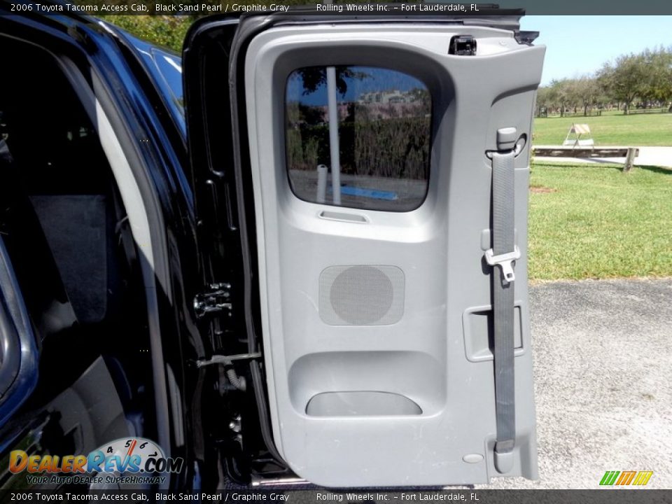 2006 Toyota Tacoma Access Cab Black Sand Pearl / Graphite Gray Photo #30