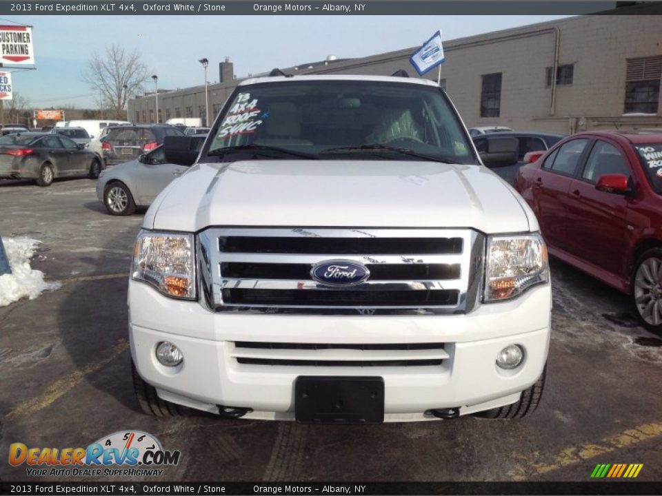 2013 Ford Expedition XLT 4x4 Oxford White / Stone Photo #2