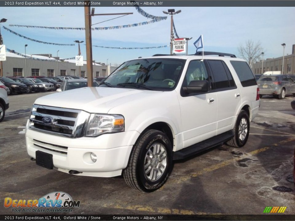 2013 Ford Expedition XLT 4x4 Oxford White / Stone Photo #3