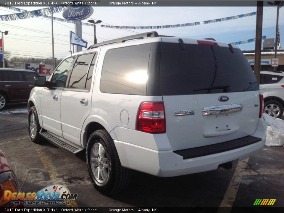 2013 Ford Expedition XLT 4x4 Oxford White / Stone Photo #4