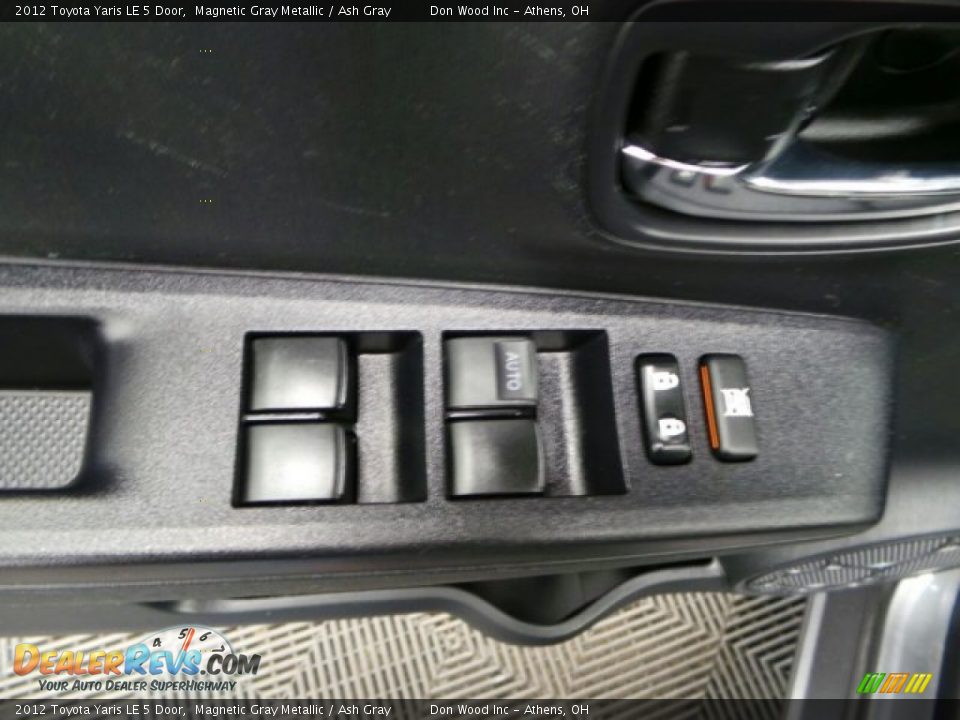 2012 Toyota Yaris LE 5 Door Magnetic Gray Metallic / Ash Gray Photo #14