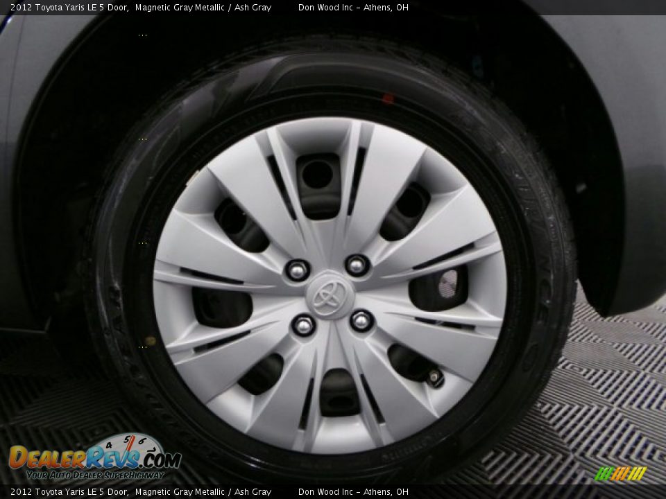 2012 Toyota Yaris LE 5 Door Magnetic Gray Metallic / Ash Gray Photo #29