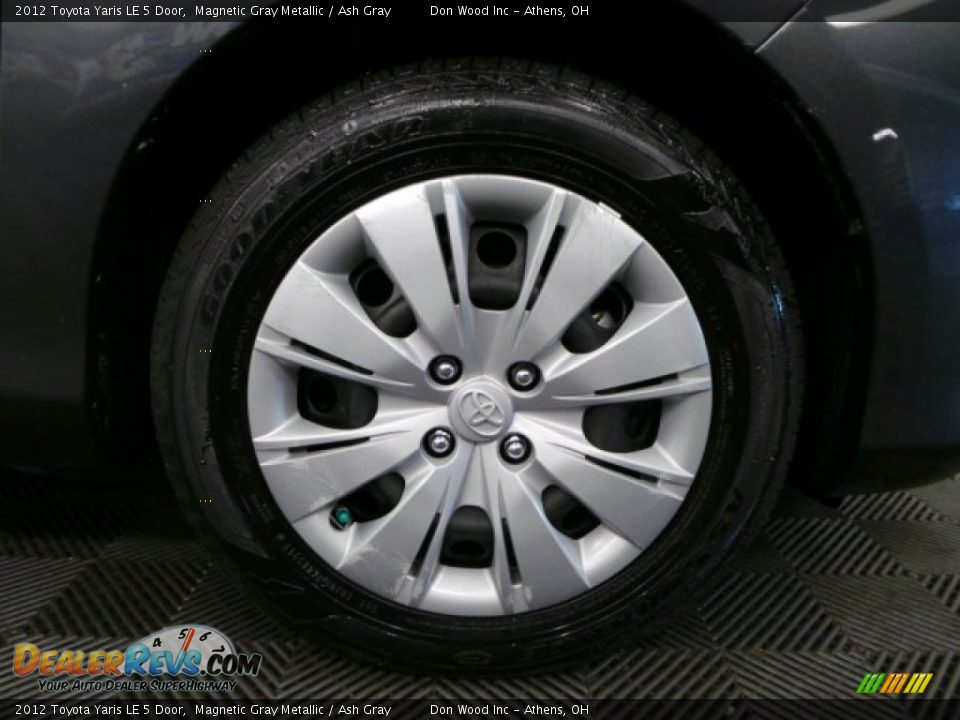 2012 Toyota Yaris LE 5 Door Magnetic Gray Metallic / Ash Gray Photo #30