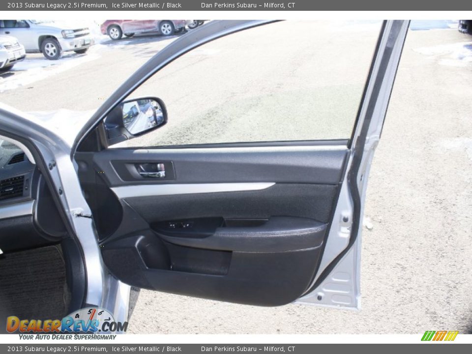 2013 Subaru Legacy 2.5i Premium Ice Silver Metallic / Black Photo #15
