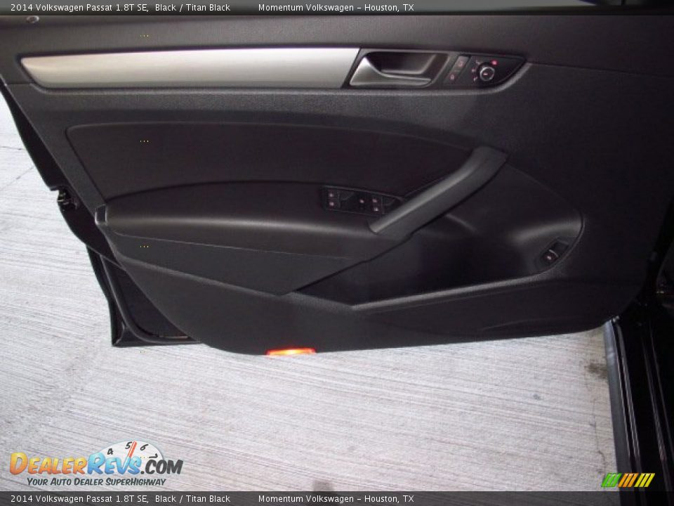 2014 Volkswagen Passat 1.8T SE Black / Titan Black Photo #10