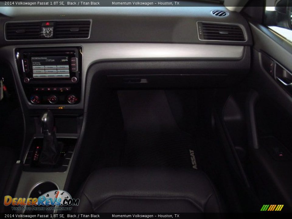 2014 Volkswagen Passat 1.8T SE Black / Titan Black Photo #15