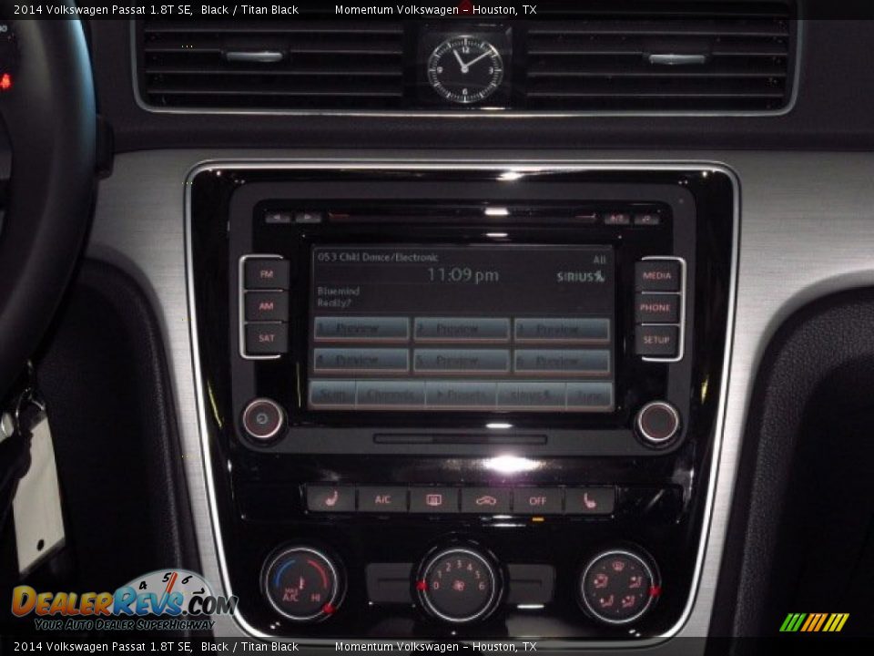 2014 Volkswagen Passat 1.8T SE Black / Titan Black Photo #22