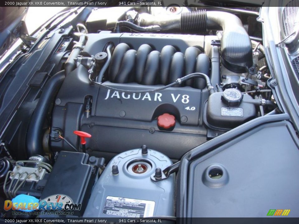 2000 Jaguar XK XK8 Convertible Titanium Pearl / Ivory Photo #29