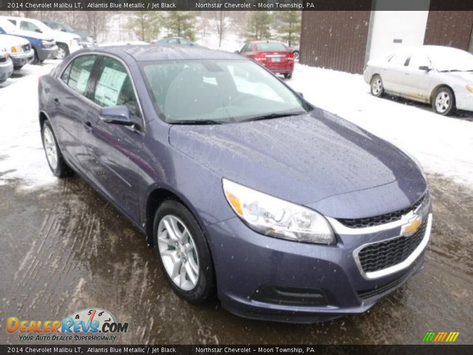 Front 3/4 View of 2014 Chevrolet Malibu LT Photo #3