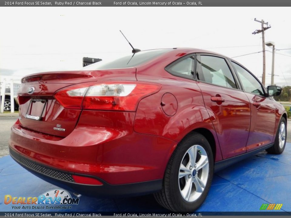 2014 Ford Focus SE Sedan Ruby Red / Charcoal Black Photo #3