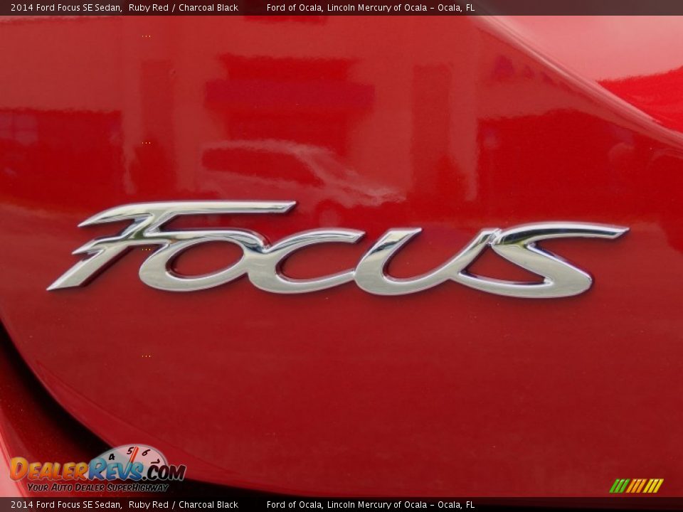 2014 Ford Focus SE Sedan Ruby Red / Charcoal Black Photo #4