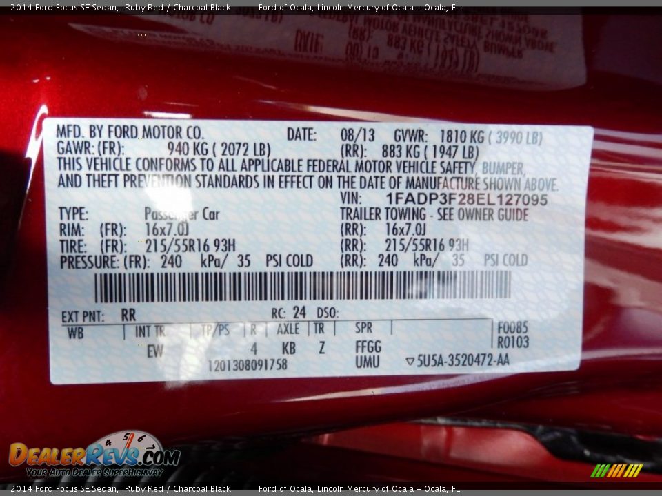 2014 Ford Focus SE Sedan Ruby Red / Charcoal Black Photo #13