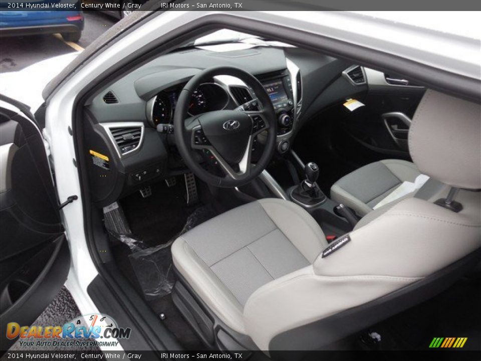 2014 Hyundai Veloster Century White / Gray Photo #6