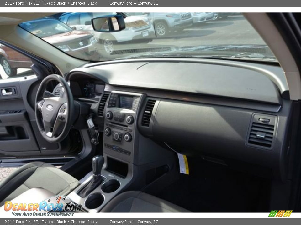 2014 Ford Flex SE Tuxedo Black / Charcoal Black Photo #17