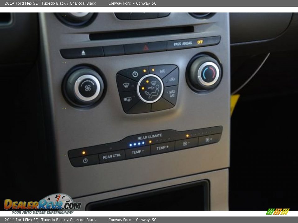 2014 Ford Flex SE Tuxedo Black / Charcoal Black Photo #34