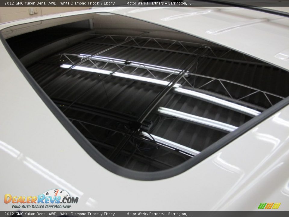 2012 GMC Yukon Denali AWD White Diamond Tricoat / Ebony Photo #10