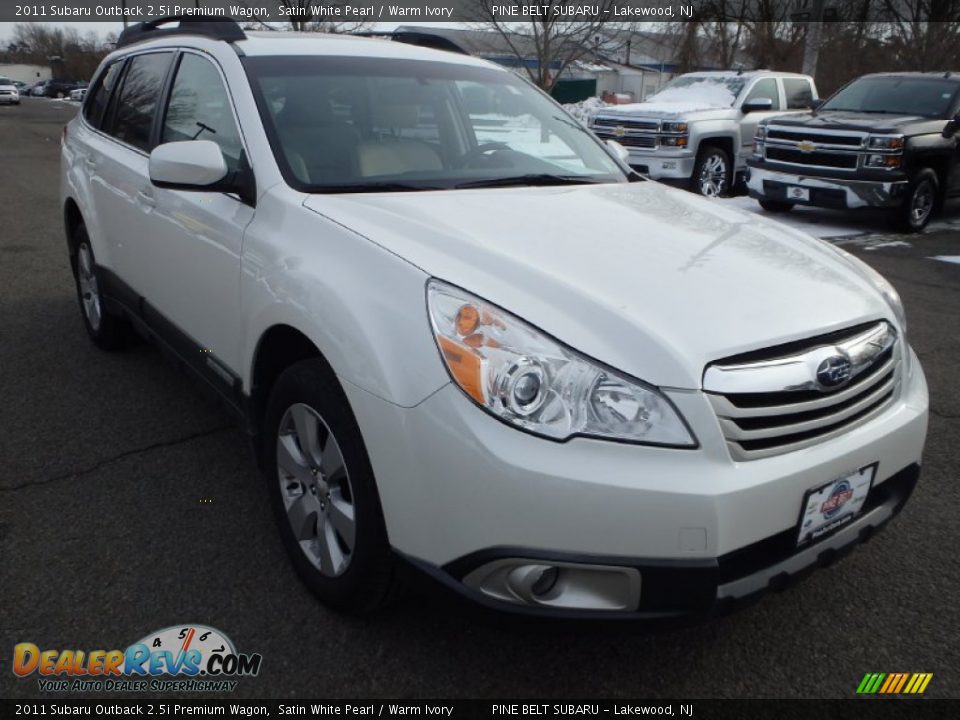 2011 Subaru Outback 2.5i Premium Wagon Satin White Pearl / Warm Ivory Photo #3