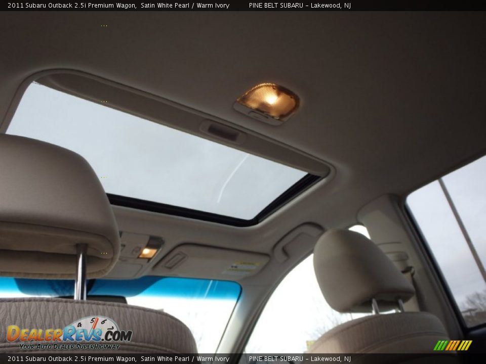 2011 Subaru Outback 2.5i Premium Wagon Satin White Pearl / Warm Ivory Photo #16